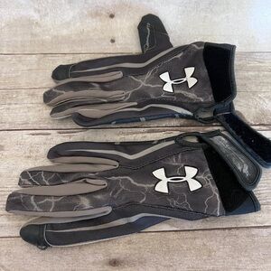 Under Armour Youth Batting Gloves